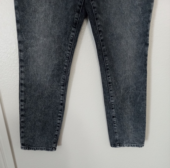 GOOD AMERICAN classic straight leg charcoal skinny Jeans mid-high rise NWOT - Picture 11 of 12